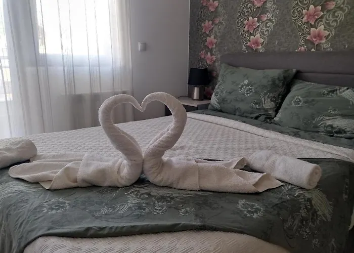 Gana Altina , Free Parking Βελιγράδι