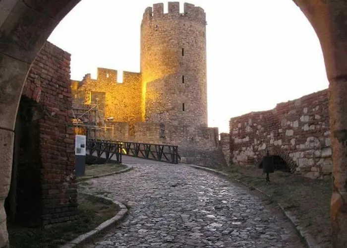 Gana Altina , Free Parking *